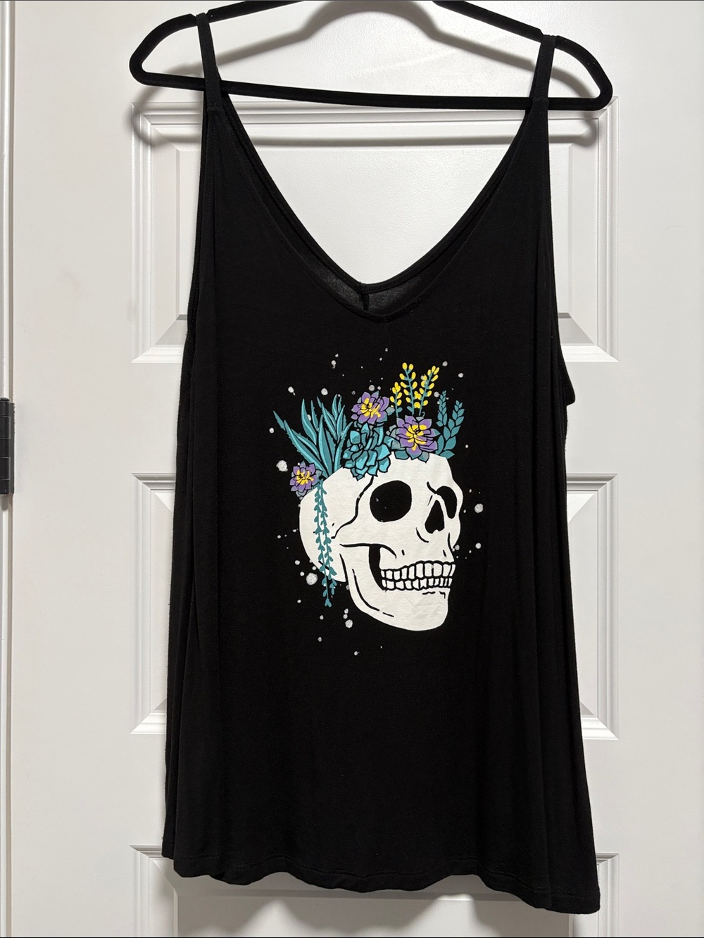 torrid Black Skull & Floral Graphic Tank